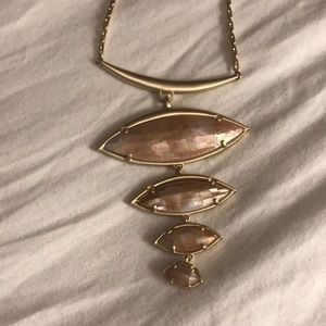 Kendra Scott Morris necklace. Ivory pearl